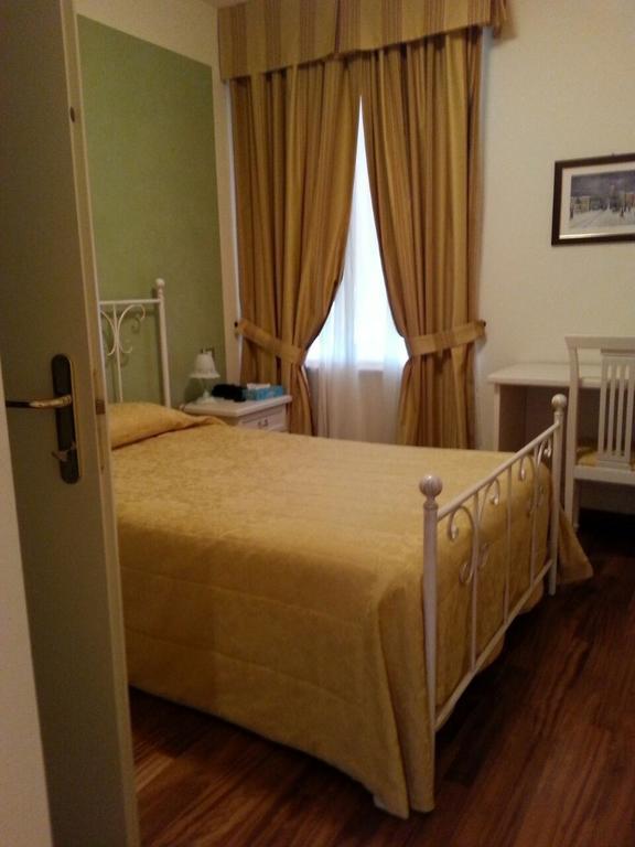 Hotel Ristorante Ruatta San Maurizio Szoba fotó